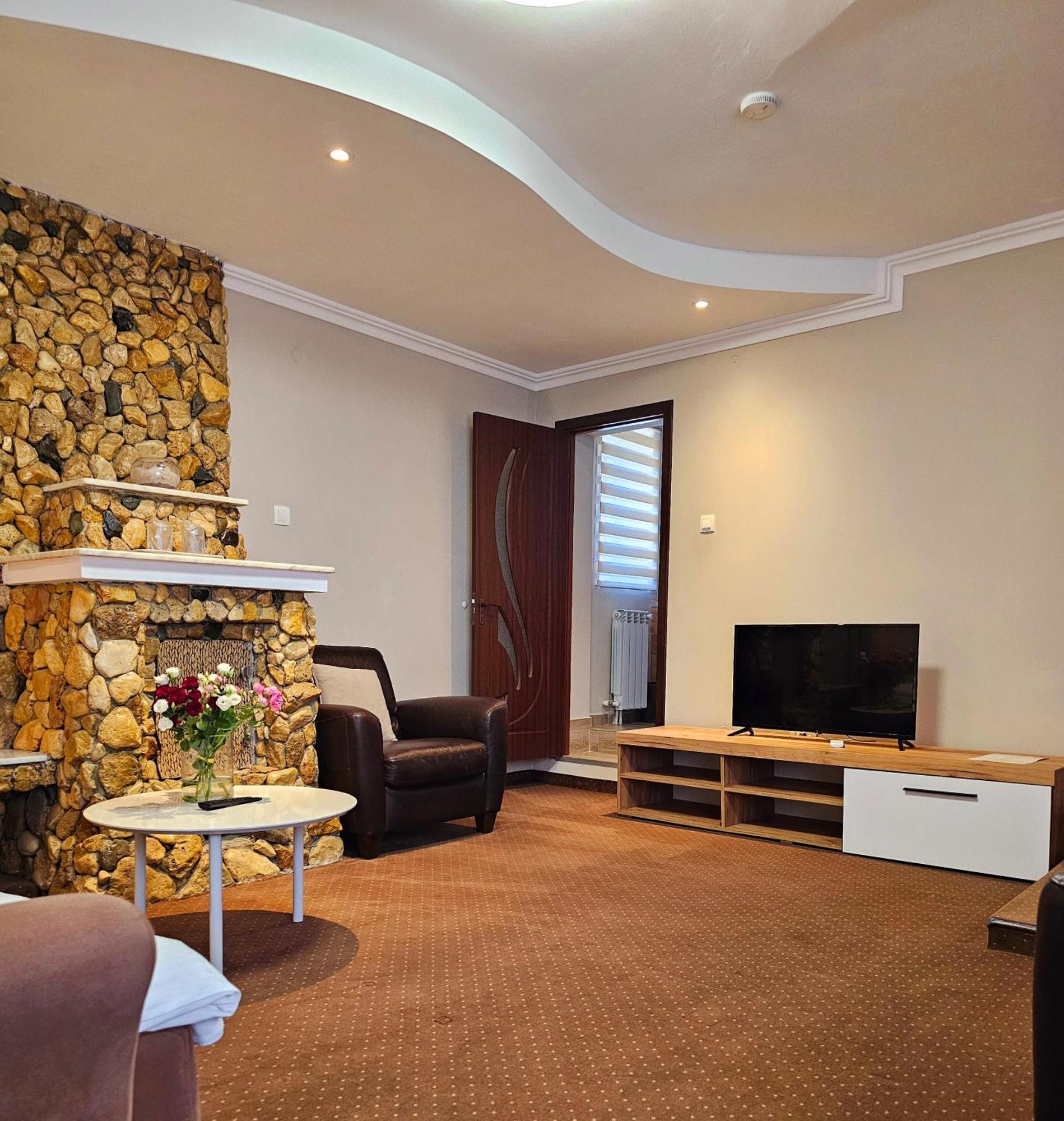 Villa Central 3*