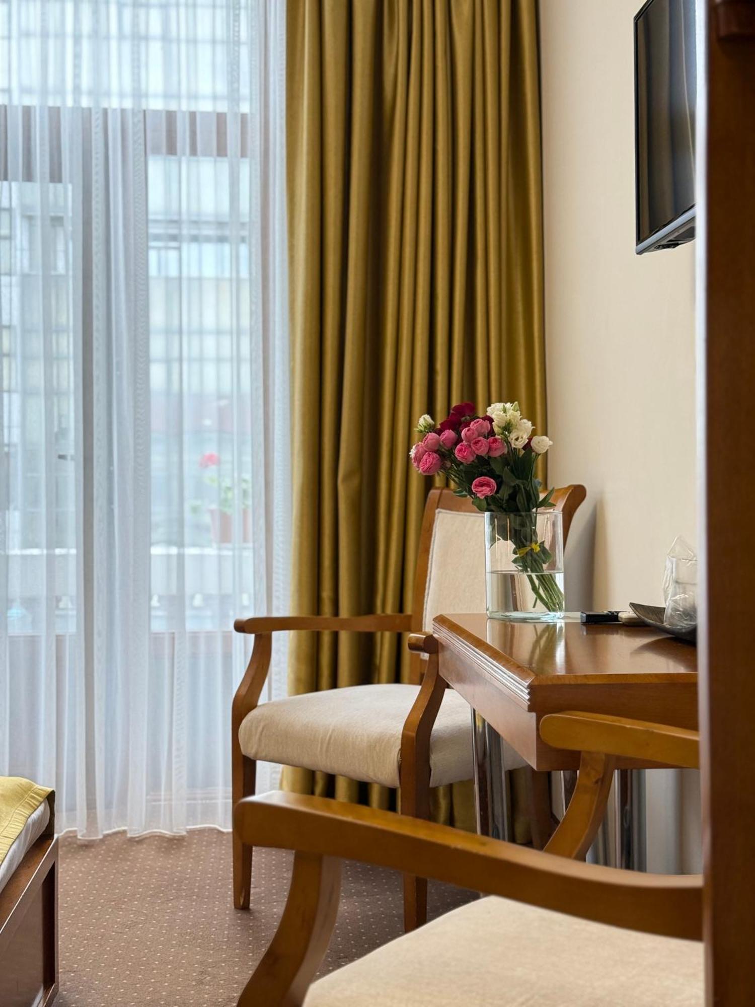 Villa Central 3*